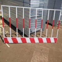 【地鐵樓層臨邊臨時基坑防護欄 基坑圍欄 施工安全圍欄圖片】地鐵樓層臨邊臨時基坑防護欄 基坑圍欄 施工安全圍欄 - 安平縣金森金屬網(wǎng)欄廠